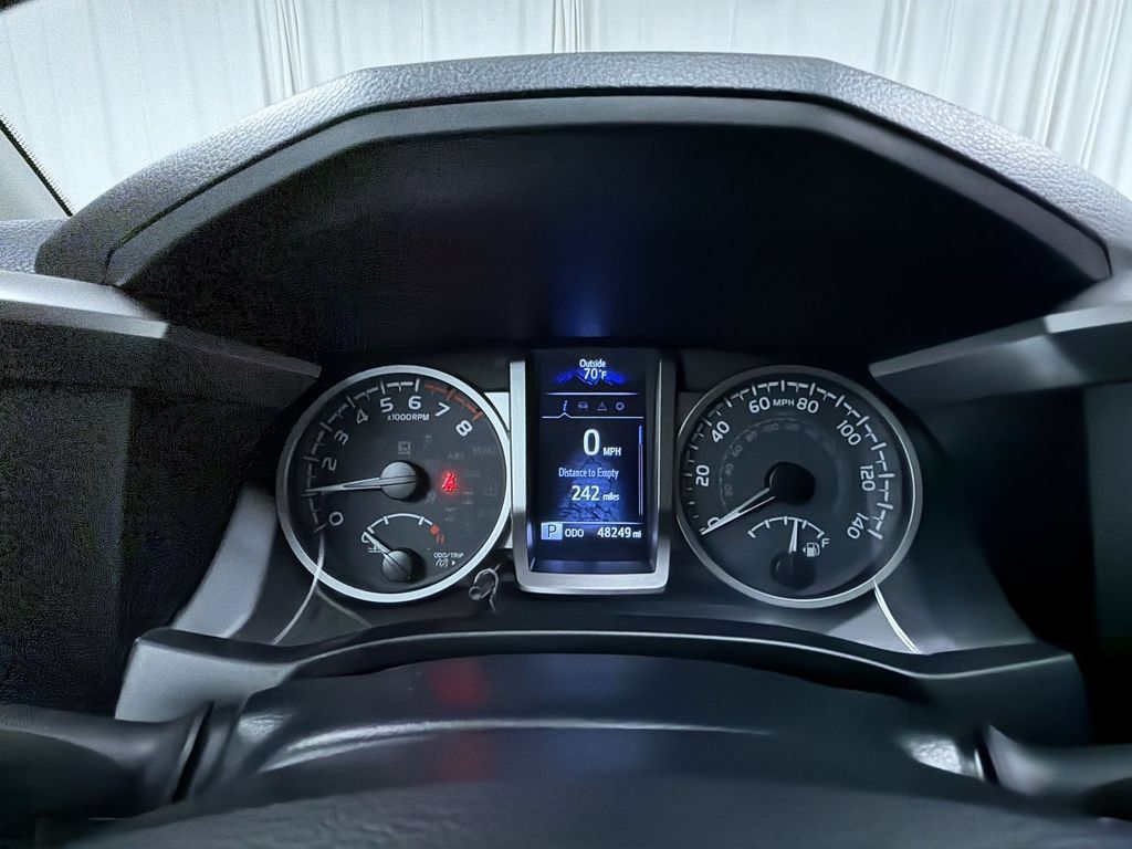 Used 2023 Toyota Tacoma SR5 AWD/4WD image 21