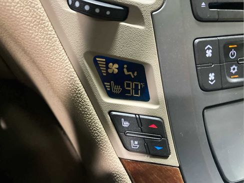 Used 2011 Cadillac CTS Premium image 25