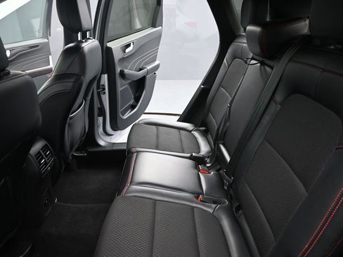 Used 2025 Ford Escape ST-Line image 15