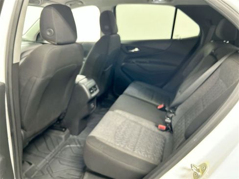 Used 2022 Chevrolet Equinox LT image 19