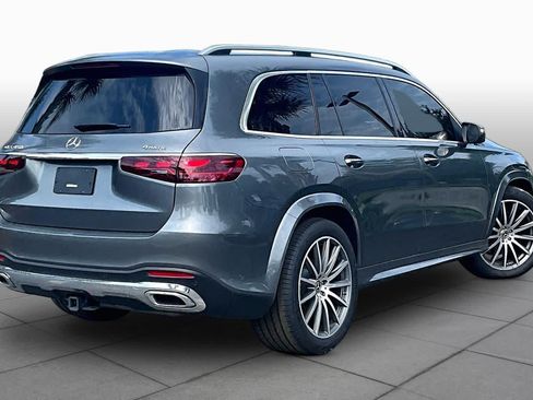 Used 2025 Mercedes-Benz GLS 450 4MATIC image 13