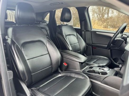 Used 2024 Ford Escape Platinum AWD/4WD image 20