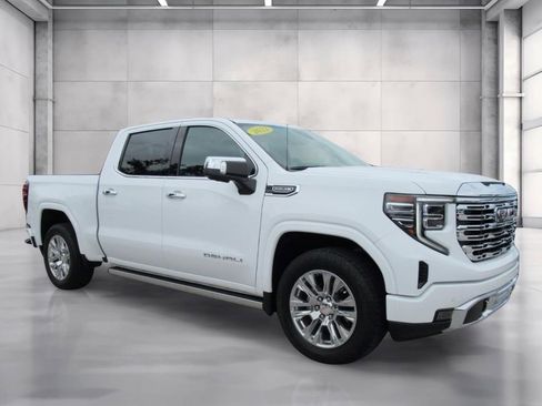 Used 2022 GMC Sierra 1500 Denali AWD/4WD image 1