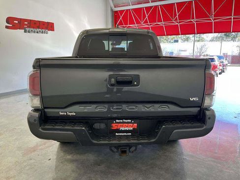Certified 2021 Toyota Tacoma TRD Off-Road w/ Technology Package image 3