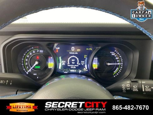Used 2024 Jeep Wrangler High Altitude AWD/4WD image 17