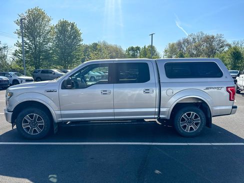 Used 2017 Ford F150 XLT w/ Equipment Group 302A Luxury AWD/4WD image 4