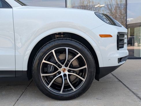 New 2026 Porsche Cayenne image 11