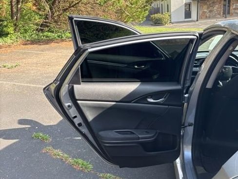 Used 2016 Honda Civic EX image 30