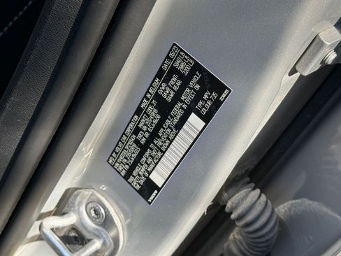 Used 2023 Volvo XC40 Recharge Plus image 36