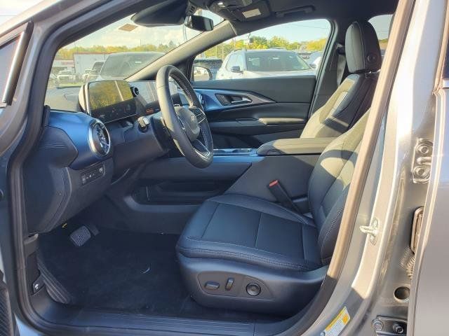 New 2026 Chevrolet Equinox EV LT AWD/4WD image 8