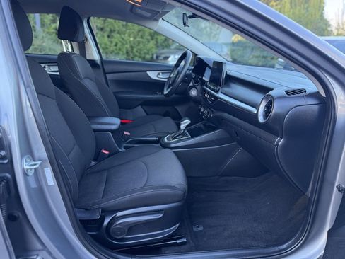 Used 2022 Kia Forte LXS image 15