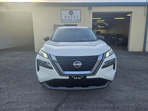 Used 2023 Nissan Rogue S image 1
