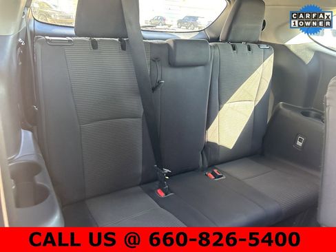 Used 2023 Toyota Highlander LE image 12