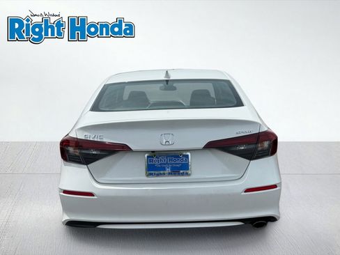 Used 2025 Honda Civic Sport image 7