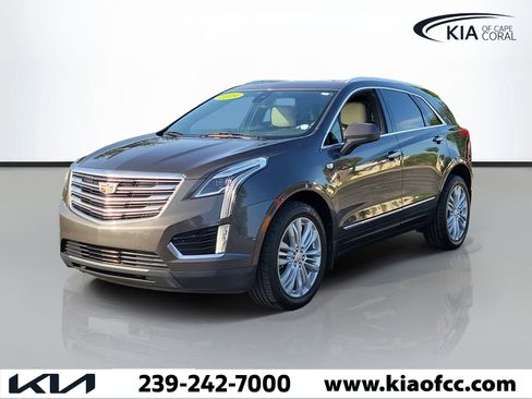 Used 2019 Cadillac XT5 Premium Luxury FWD image 3