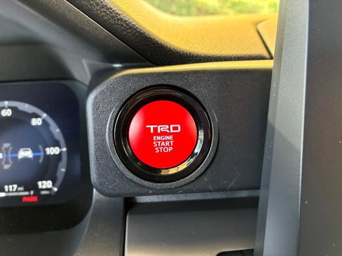 Used 2024 Toyota Tacoma TRD Off-Road image 24