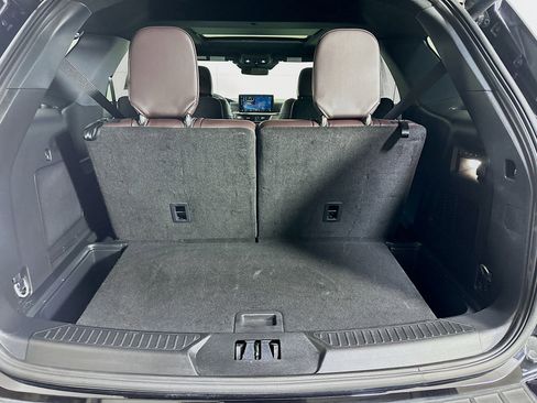 Used 2025 Ford Explorer Platinum w/ LUX Leather Package image 31