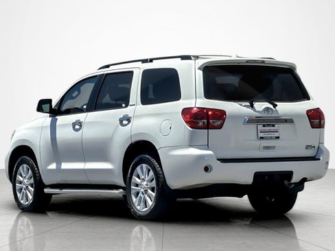 Certified 2016 Toyota Sequoia Platinum AWD/4WD image 3