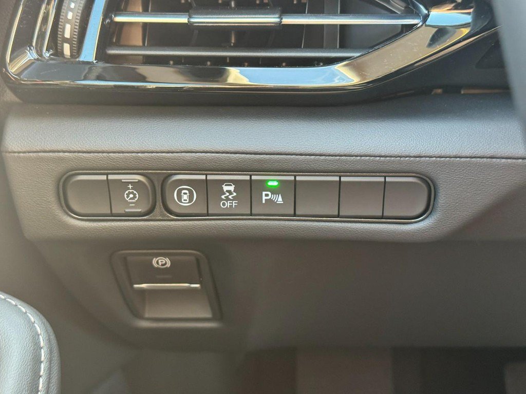 Certified 2026 Acura MDX w/ Technology Package AWD/4WD image 23