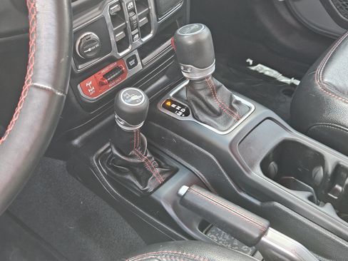 Used 2019 Jeep Wrangler Unlimited Rubicon AWD/4WD image 19