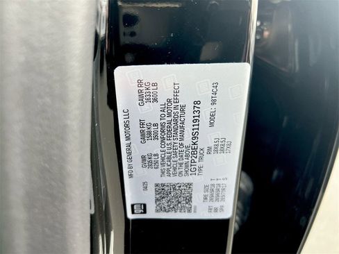 New 2025 GMC Canyon Elevation w/ Convenience Package image 27