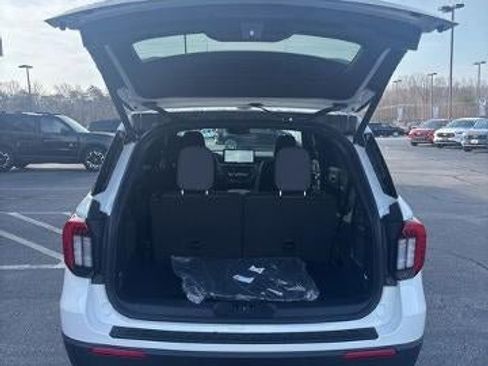 New 2026 Ford Explorer Platinum RWD image 7