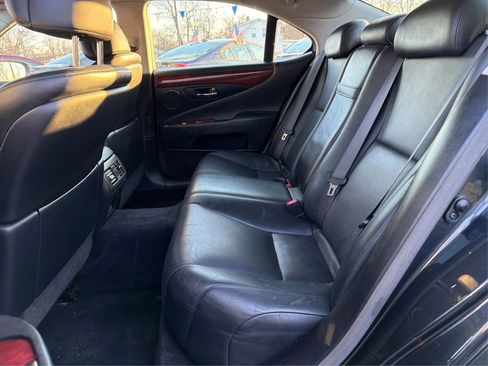 Used 2008 Lexus LS 460 w/ Comfort Pkg image 10