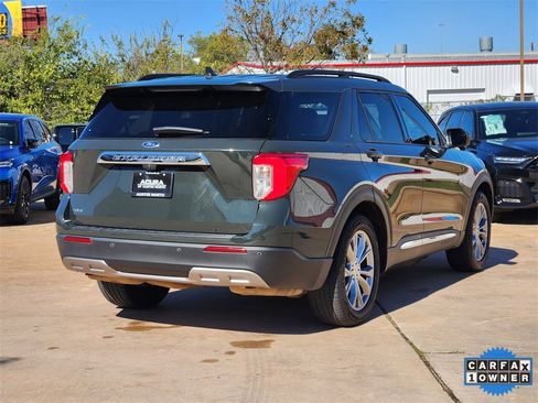 Used 2022 Ford Explorer XLT w/ Equipment Group 202A image 8