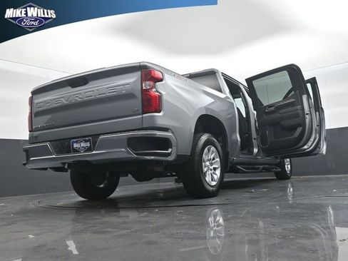 Used 2025 Chevrolet Silverado 1500 LT AWD/4WD image 29