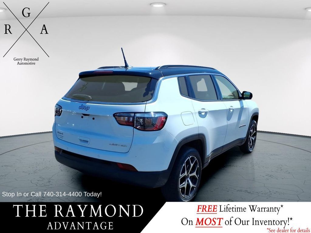 Used 2026 Jeep Compass Limited AWD/4WD image 3