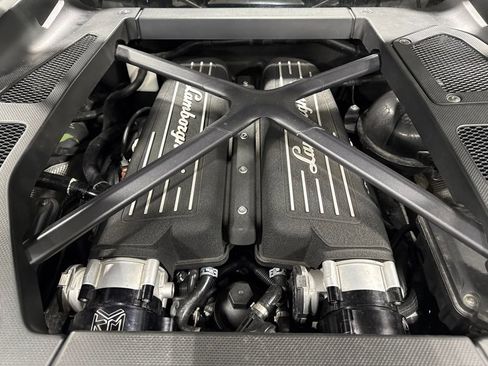 Used 2017 Lamborghini Huracan LP 580-2 RWD image 51