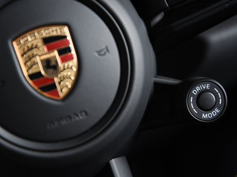Used 2023 Porsche 911 GT3 RWD image 25