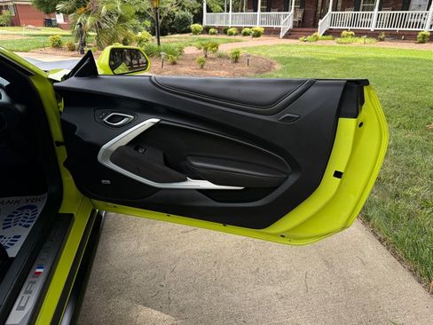Used 2021 Chevrolet Camaro SS RWD image 62