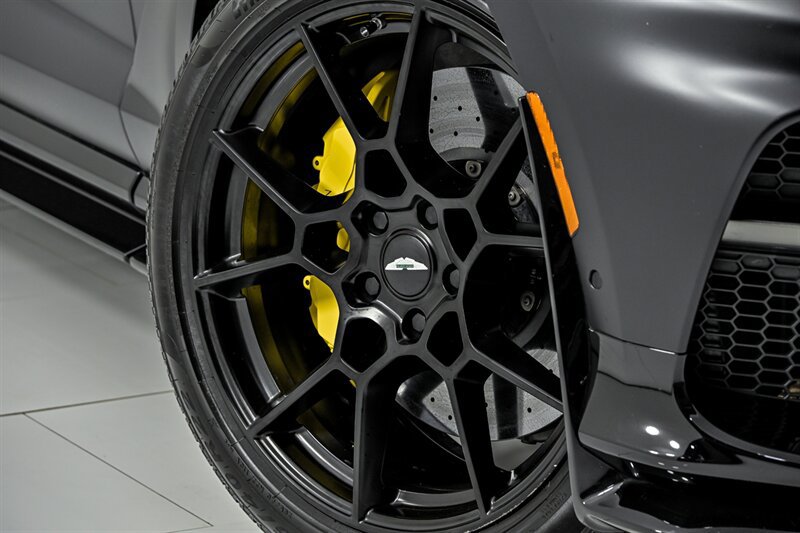 Used 2023 Aston Martin DBX 707 AWD/4WD image 3