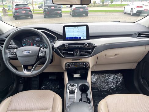 Used 2022 Ford Escape SEL AWD/4WD image 15