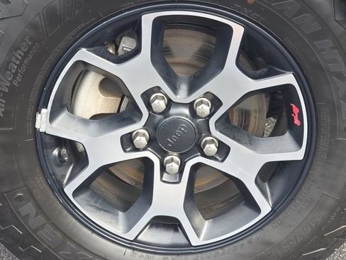 Used 2024 Jeep Wrangler Unlimited Sport AWD/4WD image 6