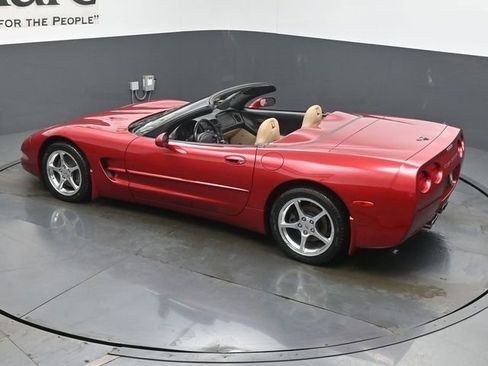 Used 2000 Chevrolet Corvette Convertible w/ Memory Pkg RWD image 40