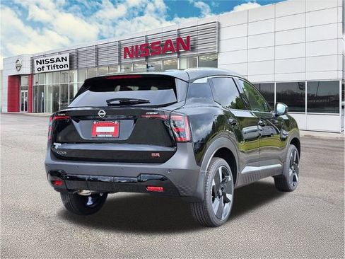 New 2026 Nissan Kicks SR image 6