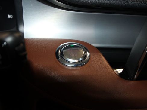 Used 2023 Lincoln Aviator Reserve w/ Equipment Group 201A image 13