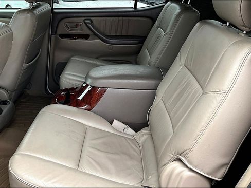 Used 2005 Toyota Sequoia Limited AWD/4WD image 5