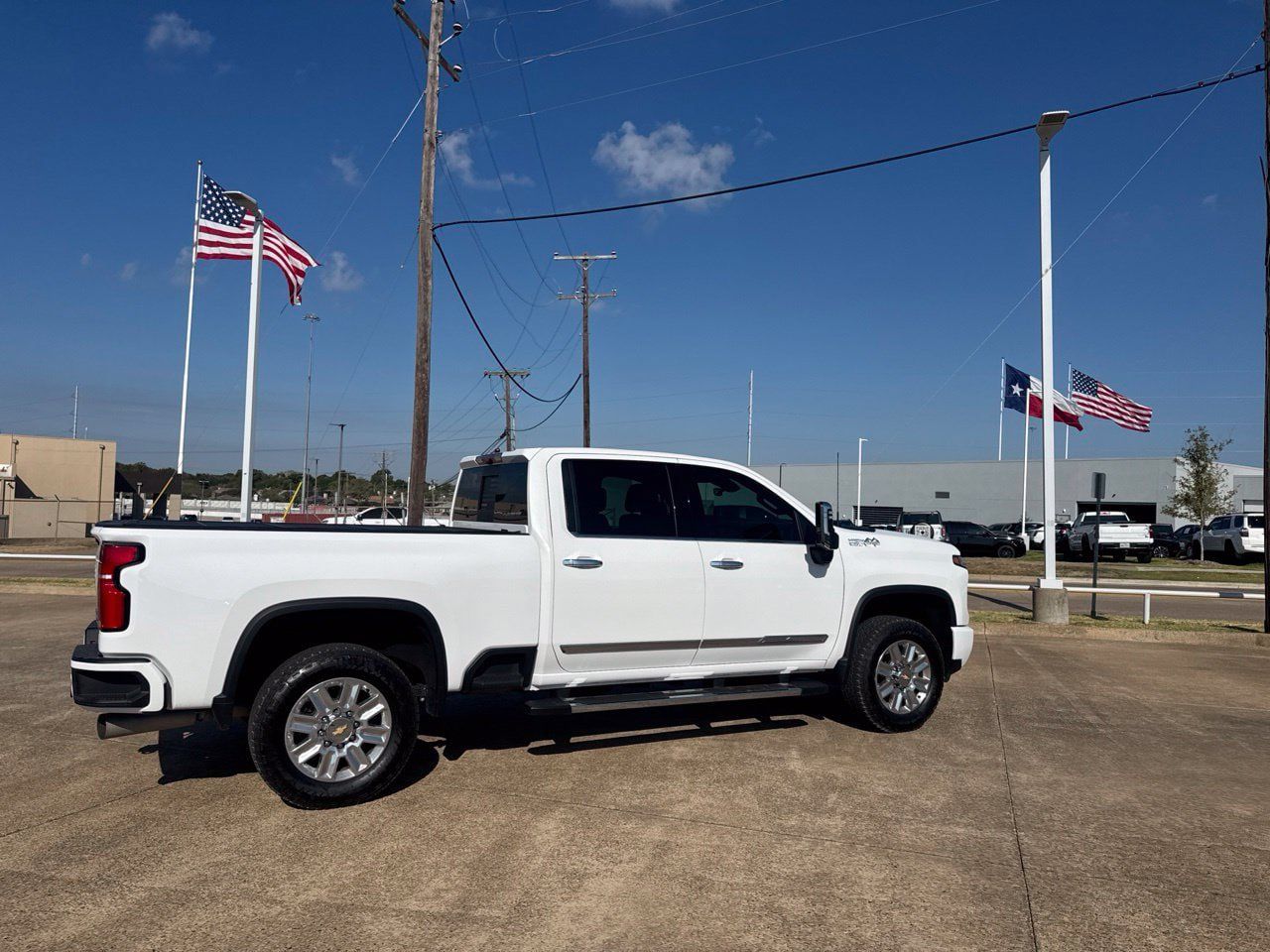 Used 2024 Chevrolet Silverado 2500 High Country w/ High Country Premium Package AWD/4WD image 26