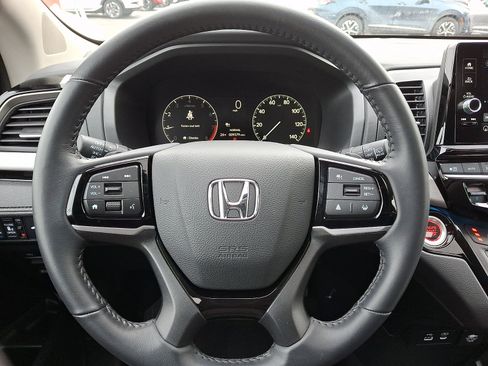 Certified 2025 Honda Odyssey Touring image 19