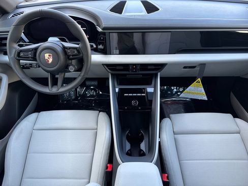 New 2026 Porsche Macan 4 Electric image 6