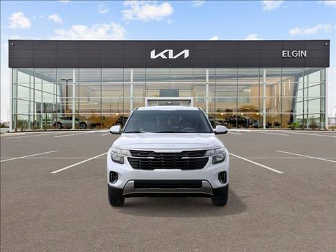 New 2026 Kia Seltos LX image 2