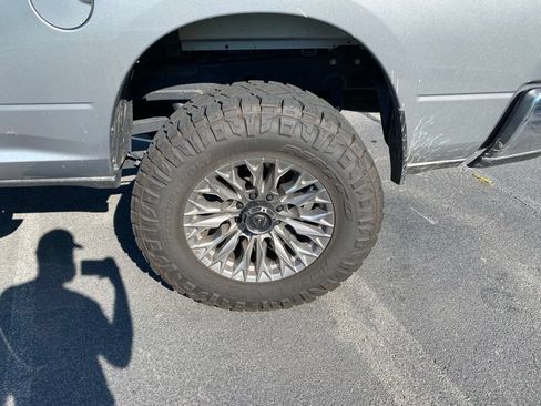 Used 2022 RAM 2500 Tradesman w/ Chrome Appearance Group AWD/4WD image 31