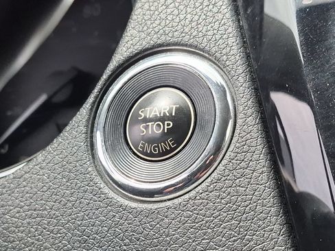 Used 2020 Nissan Rogue SL w/ Premium Package FWD image 26