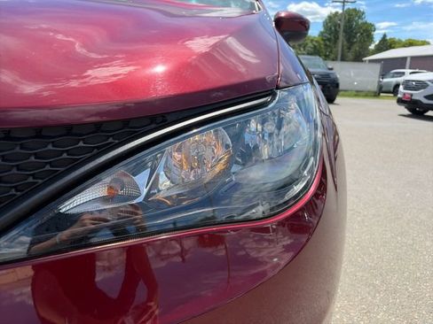 Used 2023 Chrysler Voyager LX FWD image 18