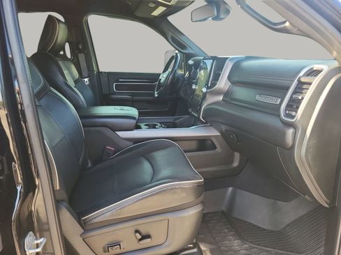 Used 2020 RAM 2500 Laramie w/ Night Edition image 5