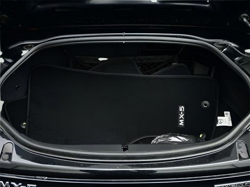 New 2025 MAZDA MX-5 Miata RF Grand Touring image 10