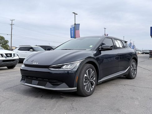 Used 2024 Kia EV6 Light image 3